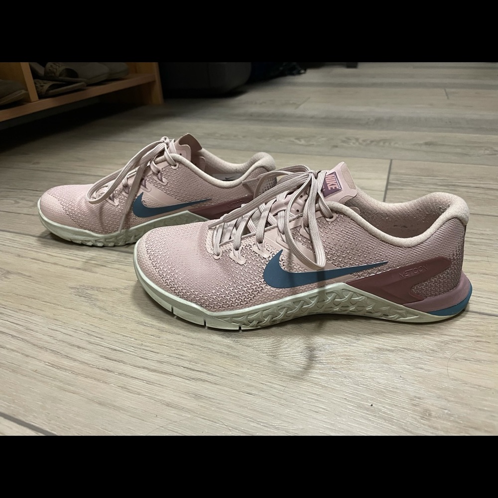 Nike Metcon 4, pink size 8